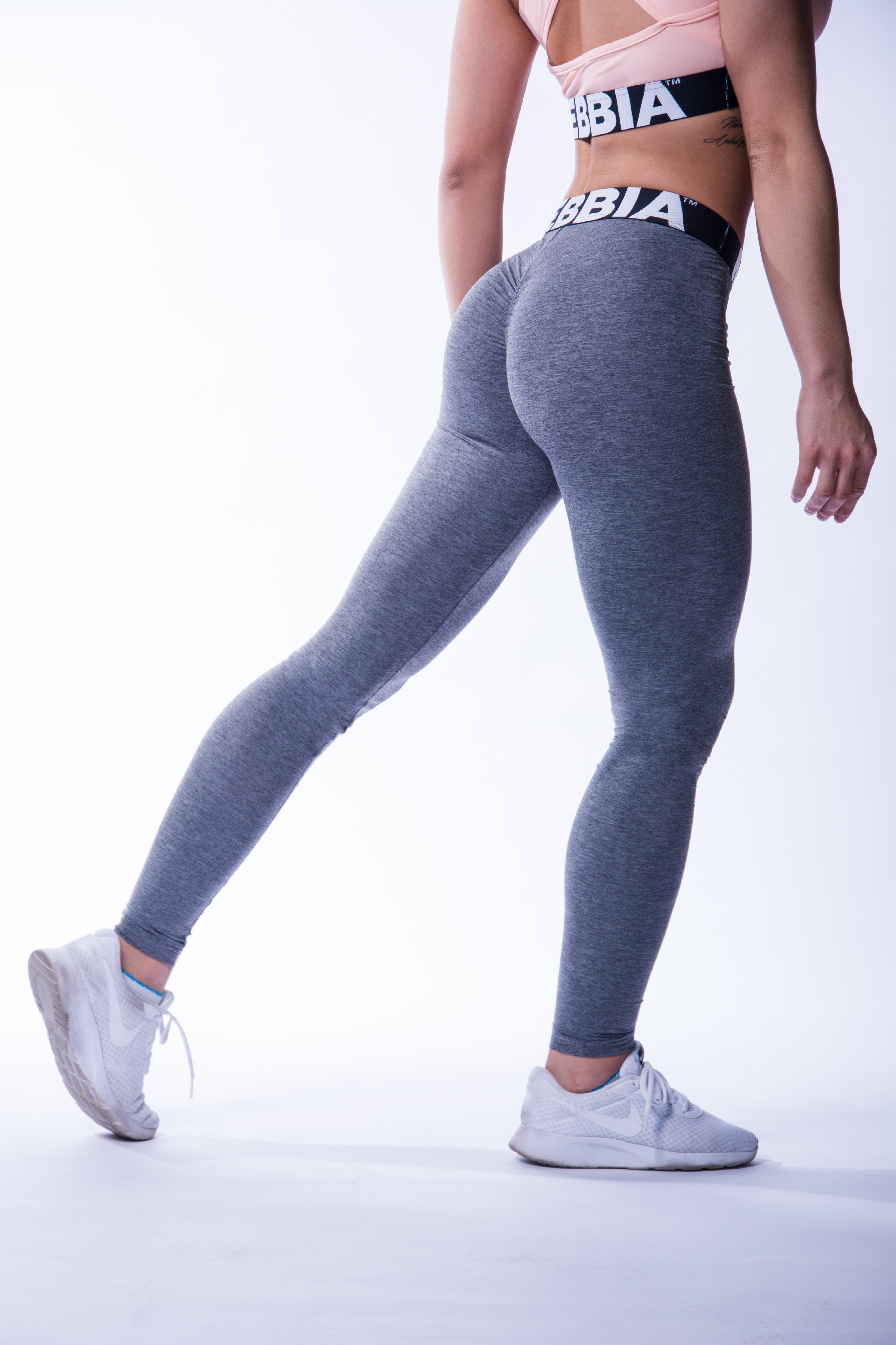 Woman Scrunch Butt Leggings High Waist Fitness Yoga Pants High Quality  Seamless Leggings - China 2022 New Leggings and Side Pockets Leggings price