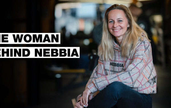 La mujer detrás de NEBBIA: Lee la historia de la diseñadora de moda eslovaca Stanka Peckova: (ENTREVISTA)