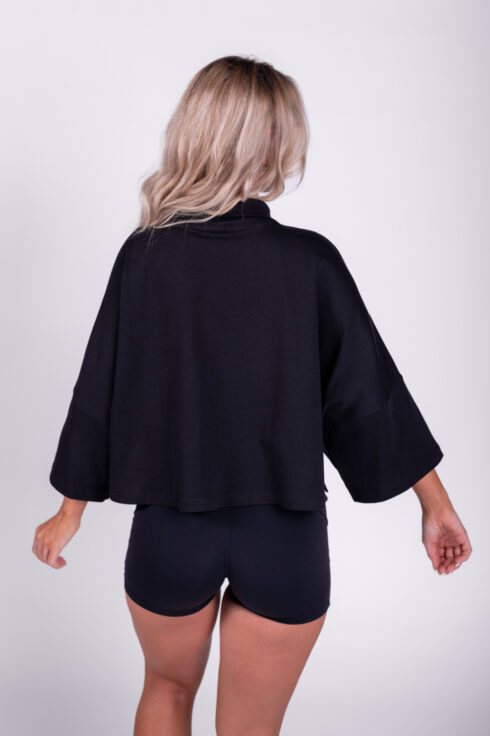 Boxy crop košile s kapsami URBAN MUSE 598 - Image 3