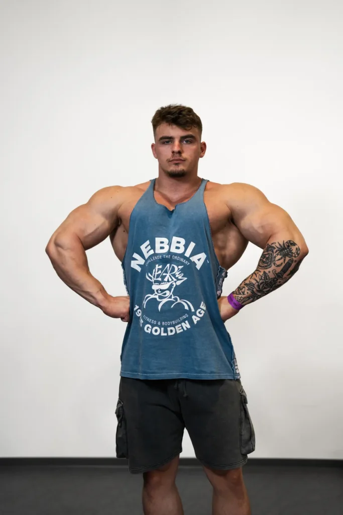 Spolupráce NEBBIA x Mr. Olympia, 60. výročí, pánské fitness oblečení