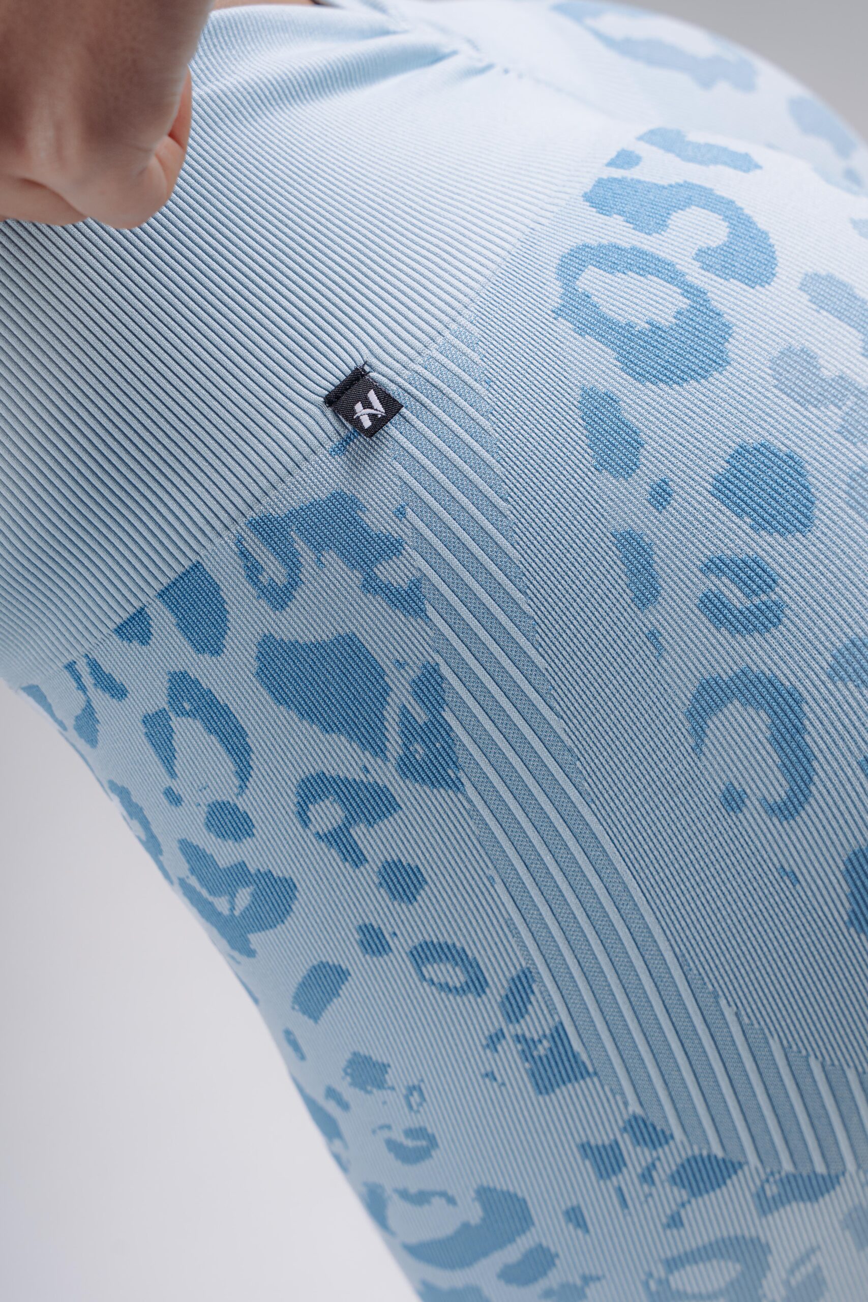 Push-Up Compression Leopard Shorts PRIMAL 856 Blue Leopard - Image 7