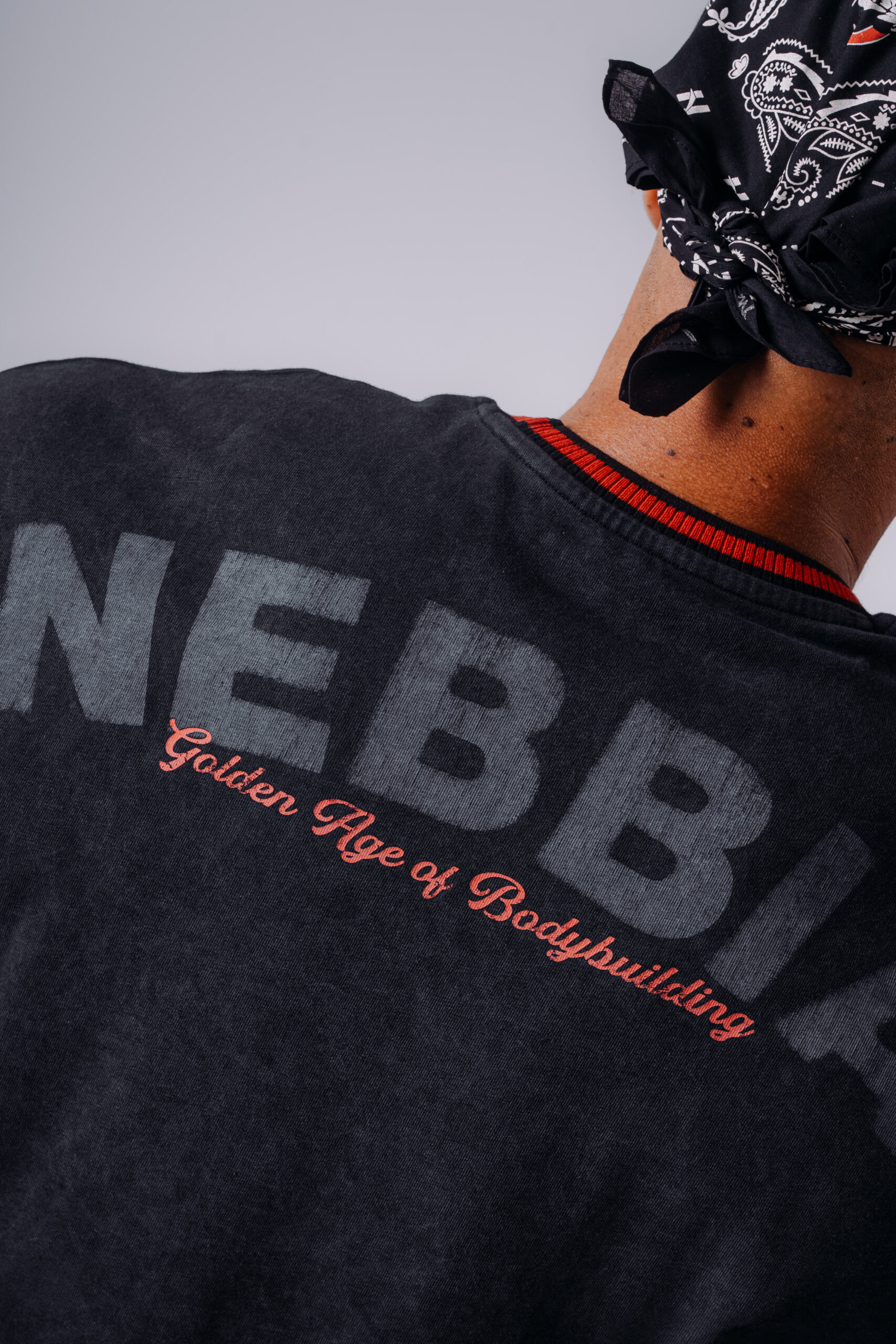 NEBBIA x Olympia Muscle Cover Tanktop 947 Schwarzes – Bild 3