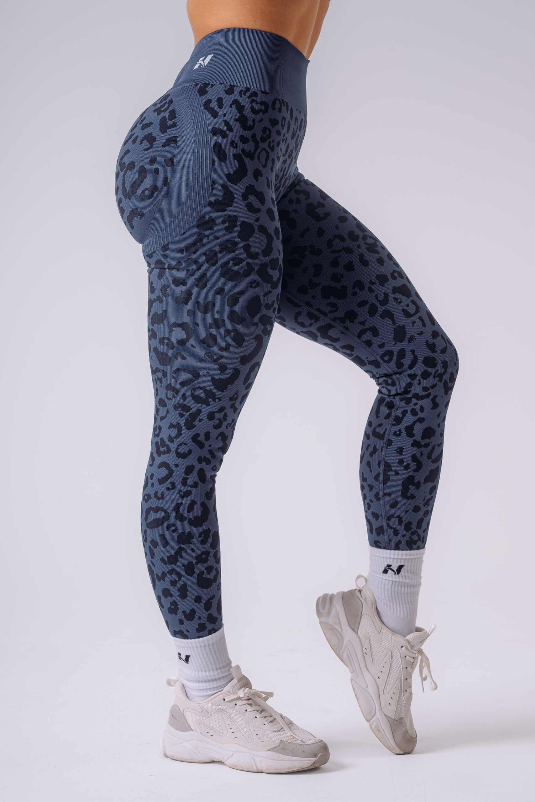 Push-Up Kompressionsleggings mit Leopardenmuster PRIMAL 849 Dunkelblaue – Bild 2
